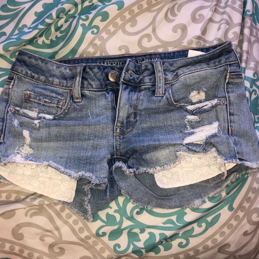 low rise American Eagle jean shorts!